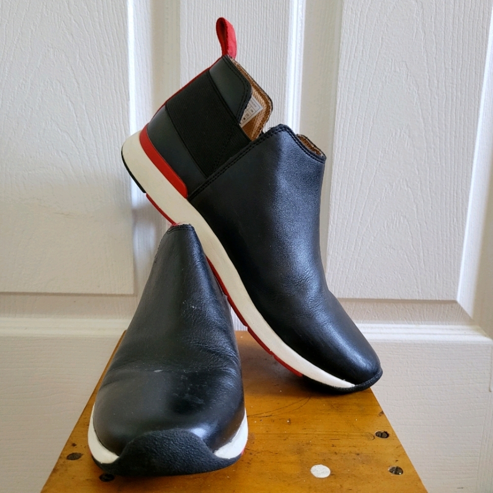 Vionic Leather Shoes